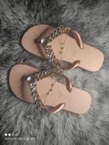Chinelo Havaianas Decorado com Pedrarias de Luxo Marrom