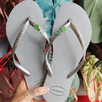 Chinelo Havaianas Feminino Slim Gloss Glitter Tiras Finas Vários Modelos Cores Super Macio Confortável Chinelo Havaianas Feminino Slim Gloss Glitter Tiras Finas Vários Modelos Cores Super Macio Confortável