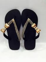 Chinelo havaianas personalizado com pingente e strass