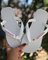 Chinelo Havaianas TOP Branca com pingente de sereia Rosa