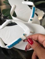 Chinelo Havaianas TOP Branca com pingente sereia Azul