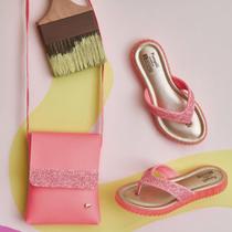 Chinelo Infantil Feminino Pampili Candy Glitter Flocado Coral - Vem com Bolsinha! Chinelo Infantil Feminino Pampili Candy Glitter Flocado Coral - Vem com Bolsinha!