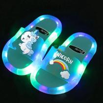 Chinelo Infantil Iluminado com Estampa de Unicórnio - Meninos e Meninas Chinelo Infantil Iluminado com Estampa de Unicórnio - Meninos e Meninas
