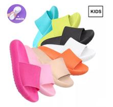 Chinelo Infantil Slide Pisando em Nuvem Sandália Kids Menina e Menino Chinelo Infantil Slide Pisando em Nuvem Sandália Kids Menina e Menino