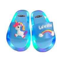Chinelo Infantil Unissex com Luzes de LED - Estampa de Unicórnio Chinelo Infantil Unissex com Luzes de LED - Estampa de Unicórnio