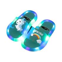 Chinelo Infantil Unissex com Luzes de LED - Estampa de Unicórnio Chinelo Infantil Unissex com Luzes de LED - Estampa de Unicórnio