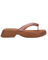 CHINELO MELISSA AIRFLOW FLATFORM ORIGINAL 37957 Cor:MarromTamanho:35 CHINELO MELISSA AIRFLOW FLATFORM ORIGINAL 37957 Cor:MarromTamanho:35