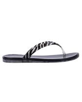 Chinelo melissa fever ad 38079