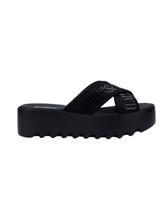 CHINELO MELISSA M-LOVER CROSS STRAP PLATFORM 38215 Cor:PretoTamanho:36Gênero:Feminino CHINELO MELISSA M-LOVER CROSS STRAP PLATFORM 38215 Cor:PretoTamanho:36Gênero:Feminino