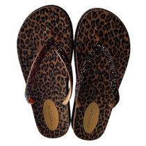 Chinelo miss love