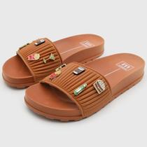 Chinelo Moleca Slide Pins Feminino - Caramelo - 34