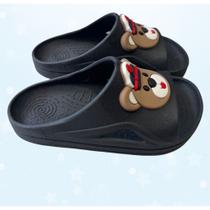 Chinelo Nuvem Masculino com Enfeite de Urso. Conforto e Estilo Kids