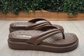 Chinelo Nuvem Moleca Ortopédico Feminino Ultra Macio Leve Confortávél Antiderrapante - Chocolate - 35