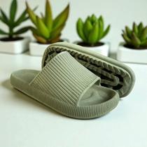 Chinelo Nuvem Unissex Slide Flexível Confortável Moderno Chinelo Nuvem Unissex Slide Flexível Confortável Moderno