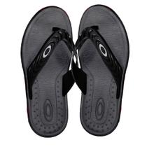 Chinelo Oakley Crowd Grenadine