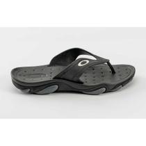 Chinelo Oakley Masculino Titan