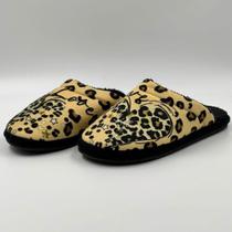 Chinelo Pantufa Katurê Estampa de Onça em Soft Feminino Chinelo Pantufa Katurê Estampa de Onça em Soft Feminino