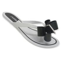 Chinelo Petite Jolie PJ6540 Branco/Preto Chinelo Petite Jolie PJ6540 Branco/Preto