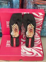 Chinelo Rafitthy Shitzu Preto - FORMA PEQUENA