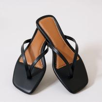 Chinelo Rasteira Feminina de Dedo Sndália Tiras Brilho Rasteira Bico Quadrado