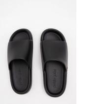 Chinelo Slide Design Petite Jolie Atual Confortável PJ7639 Chinelo Slide Design Petite Jolie Atual Confortável PJ7639