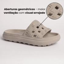 Chinelo Slide Feminino Leve Preto Confortável Design Moderno e Solado Texturizado Antiderrapante com Ranhas