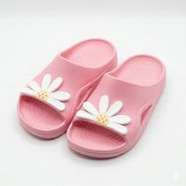 Chinelo Slide Infantil Feminino Antiderrapante com Flor Sandália Confortável Leve para Dia a Dia Chinelo Slide Infantil Feminino Antiderrapante com Flor Sandália Confortável Leve para Dia a Dia