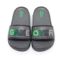 Chinelo Slide Infantil Plugt Menino Game Over Cinza Grafite Chinelo Slide Infantil Plugt Menino Game Over Cinza Grafite