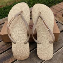 Chinelo slin com glitter