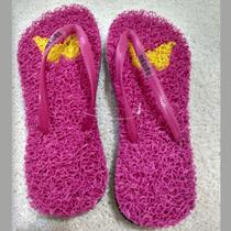 Chinelos Apaju, capacho/ borracha 100%, ortopédico e anti stress, decorado de borboleta.