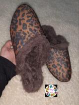 Chinelos de pelo lã pantufa forrada com lã calçado fechado frio confortavel Chinelos de pelo lã pantufa forrada com lã calçado fechado frio confortavel