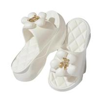 Chinelos de Plataforma Alta Femininos - Sandálias de Sola Grossa para Verão e Praia Chinelos de Plataforma Alta Femininos - Sandálias de Sola Grossa para Verão e Praia