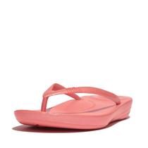 Chinelos FitFlop Iqushion ergonômicos femininos em coral perolizado Chinelos FitFlop Iqushion ergonômicos femininos em coral perolizado