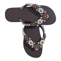 Chinelos Havaianas Top Decorado Marrom com Renda e Pérolas