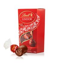 Chocolate Lindt LINDOR Caixa de Trufas ao Leite 200g Chocolate Lindt LINDOR Caixa de Trufas ao Leite 200g