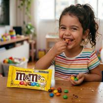 Chocolate M&M's Amendoim Confete Display 18 Pacotes 40g Chocolate M&M's Amendoim Confete Display 18 Pacotes 40g