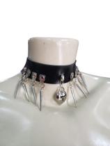 Choker couro spike + pingente coração Choker couro spike + pingente coração