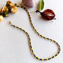 Choker de miçangas preta amarela unissex