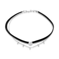 Choker Duas Voltas material sintético E Pontos De Luz Folheada A Ródio Choker Duas Voltas material sintético E Pontos De Luz Folheada A Ródio