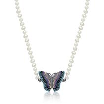 CHOKER EM PÉROLAS COM PINGENTE DE BORBOLETA CRAVEJADA - Acessório Elegante CHOKER EM PÉROLAS COM PINGENTE DE BORBOLETA CRAVEJADA - Acessório Elegante