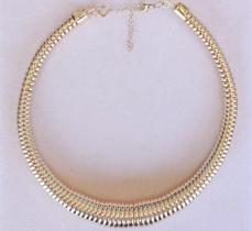 Choker Mola Bomb Choker Mola Bomb