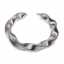 Choker Mola Torcido Alumínio