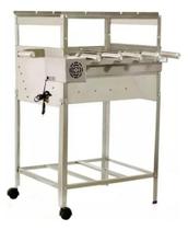 Churrasqueira Grill Giratório Portátil