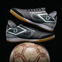 Chuteira Futsal com Palmilha em Gel Amortecimento Ideal e Segurança na Quadra Chuteira Futsal com Palmilha em Gel Amortecimento Ideal e Segurança na Quadra