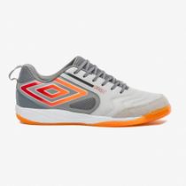 Chuteira Futsal Umbro Pro 5 Bump Cor: Prata E Laranja - Tamanho: 43