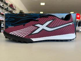 Chuteira oxn fusion grip 4 society pro pvc adulto - vinho/branco/preto