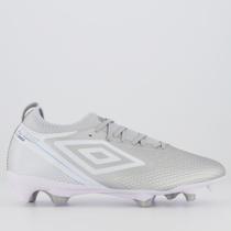 Chuteira Umbro Adamant Top Speed Club Campo Prata