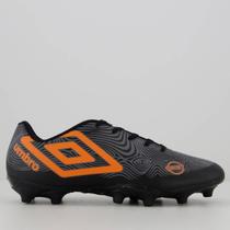 Chuteira Umbro Orbit Campo Preta e Laranja Chuteira Umbro Orbit Campo Preta e Laranja
