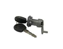 CILINDRO COM CHAVE DA PORTA LOGUS POINTER modelos:MOTORISTA CILINDRO COM CHAVE DA PORTA LOGUS POINTER modelos:MOTORISTA