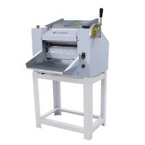 Cilindro Laminador 7 Kg Inox Com Pé CLPSV39NR Venâncio / 220v Cilindro Laminador 7 Kg Inox Com Pé CLPSV39NR Venâncio / 220v